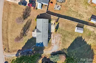 4648 Belvedere Dr, Claremont, NC 28610 - Photo 7