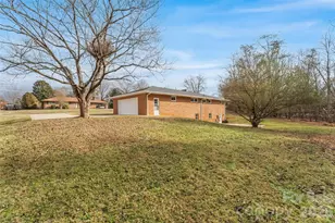 212 Shuping St, Morganton, NC 28655 - Photo 31