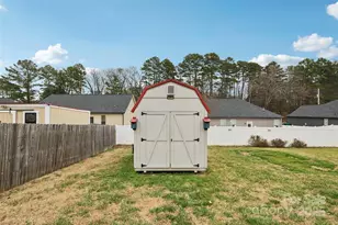 2416 Brookmeade Dr, Albemarle, NC 28001 - Photo 39