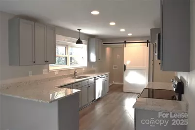 320 W Stewart Avenue W, Mooresville, NC 28115 - Photo 15