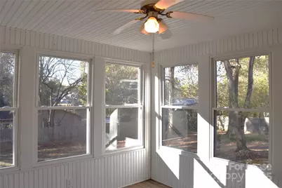 320 W Stewart Avenue W, Mooresville, NC 28115 - Photo 21