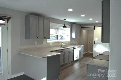 320 W Stewart Avenue W, Mooresville, NC 28115 - Photo 13