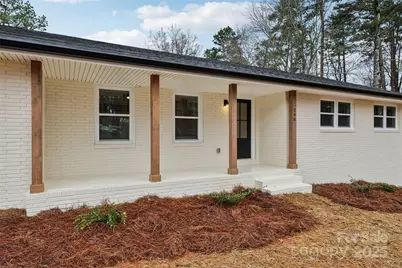 246 E Church Street, New London, NC 28127 - Photo 3