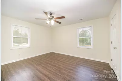8624 Sharonbrook Drive, Charlotte, NC 28210 - Photo 15