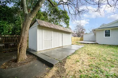 8624 Sharonbrook Drive, Charlotte, NC 28210 - Photo 27