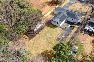 8624 Sharonbrook Dr, Charlotte, NC 28210 - Photo 31