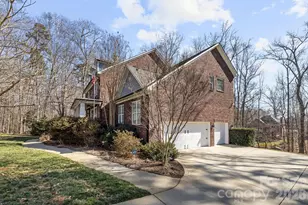 8205 Curico Ln, Charlotte, NC 28227 - Photo 3
