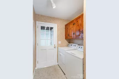 871 Indian Hill Road, Hendersonville, NC 28791 - Photo 23