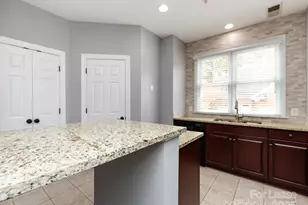 4936 S Hill View Dr, Charlotte, NC 28210 - Photo 15