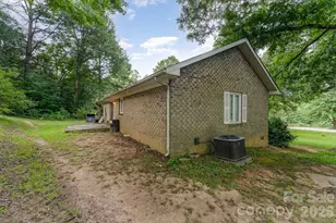 280 Dallas Spencer Mountain Rd, Gastonia, NC 28056 - Photo 13