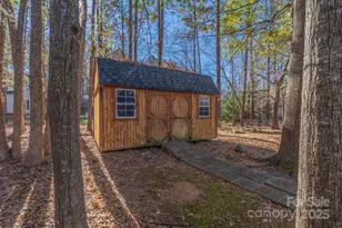 204 Vanderbilt Dr, York, SC 29745 - Photo 29