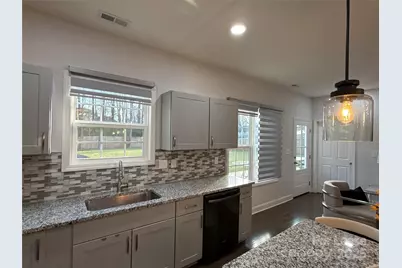 5120 Lakeview Road, Charlotte, NC 28216 - Photo 7