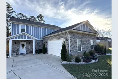 5120 Lakeview Road, Charlotte, NC 28216 - Photo 1