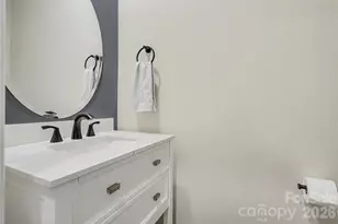 6220 Hailstone Rd, Charlotte, NC 28215 - Photo 13