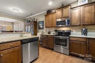 1040 Mesa Verde Dr, Indian Land, SC 29707 - Photo 7