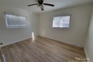 6539 Louglen Cir, Charlotte, NC 28212 - Photo 19