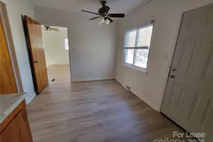 6539 Louglen Cir, Charlotte, NC 28212 - Photo 7