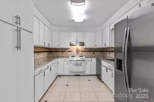 111 Catalina Pl Dr, Mooresville, NC 28117 - Photo 11