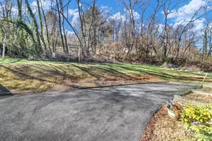 2600 Old Clyde Rd, Clyde, NC 28721 - Photo 11