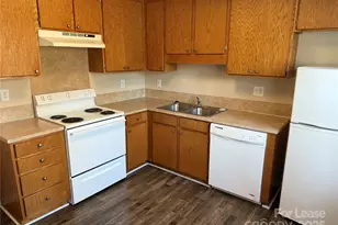 803 Cherry St, Statesville, NC 28677 - Photo 3