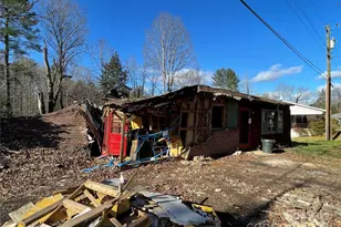 819 Montclair Cir NW, Lenoir, NC 28645 - Photo 3