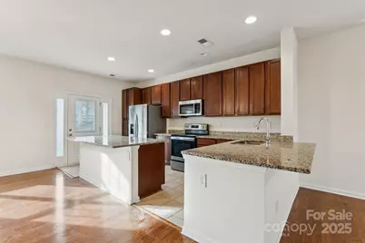 10439 Benfield Road, Charlotte, NC 28269 - Photo 9