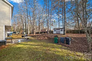 7405 William Reynolds Dr, Charlotte, NC 28215 - Photo 33