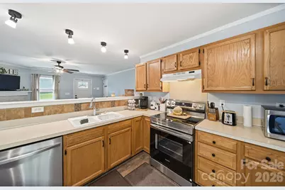 620 Pleasant Avenue, Kannapolis, NC 28081 - Photo 9