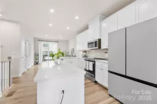 3748 Ellington St, Charlotte, NC 28211 - Photo 9