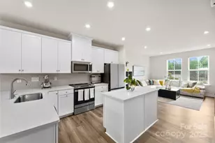 3748 Ellington St, Charlotte, NC 28211 - Photo 7