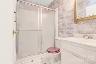 125 Freedom Rd, Hendersonville, NC 28792 - Photo 17