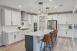 104 Hadley Ct, Mooresville, NC 28115 - Photo 5