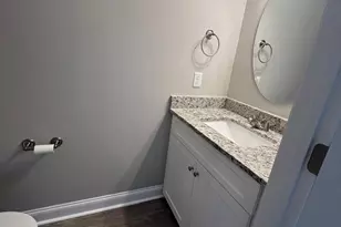 1086 20th St NE, Hickory, NC 28601 - Photo 5