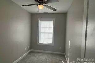 1086 20th St NE, Hickory, NC 28601 - Photo 9