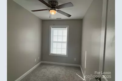 1086 20th Street NE, Hickory, NC 28601 - Photo 9