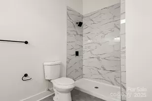 2805 Old Steele Creek Rd, Charlotte, NC 28208 - Photo 25