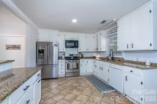 5129 Harmony Church Rd, Edgemoor, SC 29712 - Photo 9