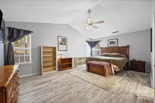 14048 Ballyshannon Ln, Charlotte, NC 28278 - Photo 15