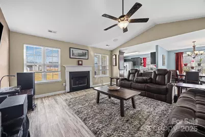 14048 Ballyshannon Lane, Charlotte, NC 28278 - Photo 5