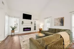 11121 Sevilla Ct, Charlotte, NC 28226 - Photo 3