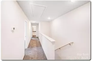 615 11th St SW, Hickory, NC 28602 - Photo 17