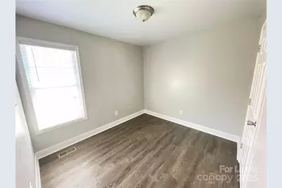 26 E J Street, Maiden, NC 28650 - Photo 7