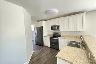 26 E J St, Maiden, NC 28650 - Photo 3