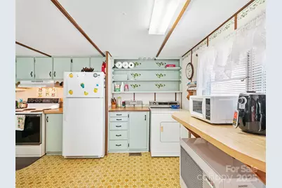 2850 Henson Creek Road, Newland, NC 28657 - Photo 9