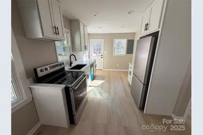 1640 1st Street Circle SE, Hickory, NC 28602 - Photo 19