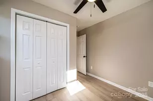 1640 1st St Cir SE, Hickory, NC 28602 - Photo 23