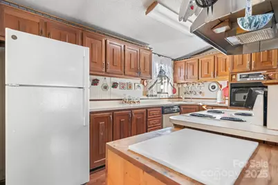 7236 Corn Hill Road, Connelly Springs, NC 28612 - Photo 9