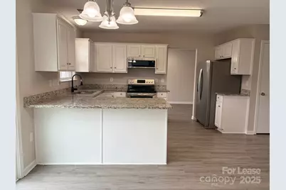 2303 Highland Park Drive, Charlotte, NC 28269 - Photo 11