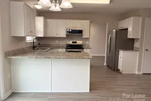 2303 Highland Park Dr, Charlotte, NC 28269 - Photo 11