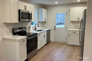 345 Fannie Cir, Charlotte, NC 28205 - Photo 3